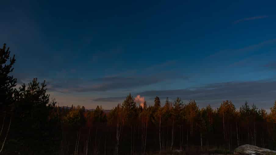 Netter i en tom seng ble til måneder på golvet. Så enkelt er det å beskrive hvordan jeg sover. Snart er det gått 1 år siden jeg sov i sengen vår.